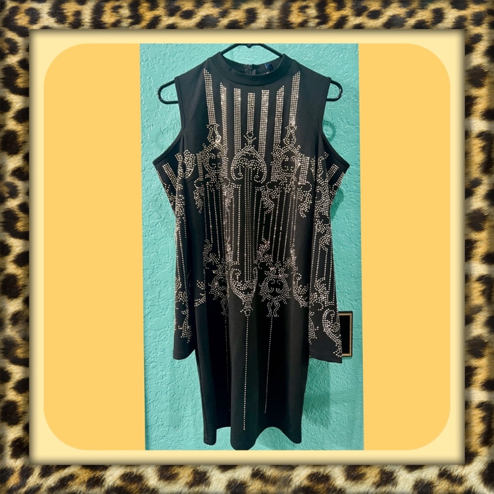 👑✅PRICE FIRM✅ Elegant Black and Silver Cold Shoulder Long Sleeve Cocktail Dress